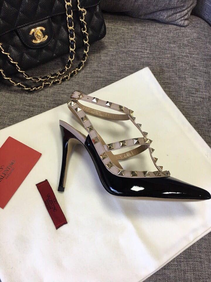 Va1e*ntin0 Patent Rockstud Caged Pump Black 5W2S0393Vnw N91