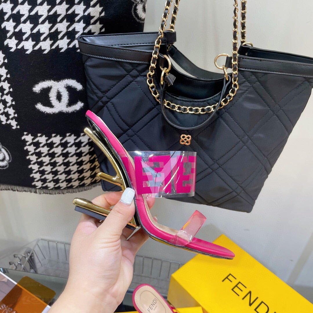 F**di First Ff Transparent Plastic Handle Pink