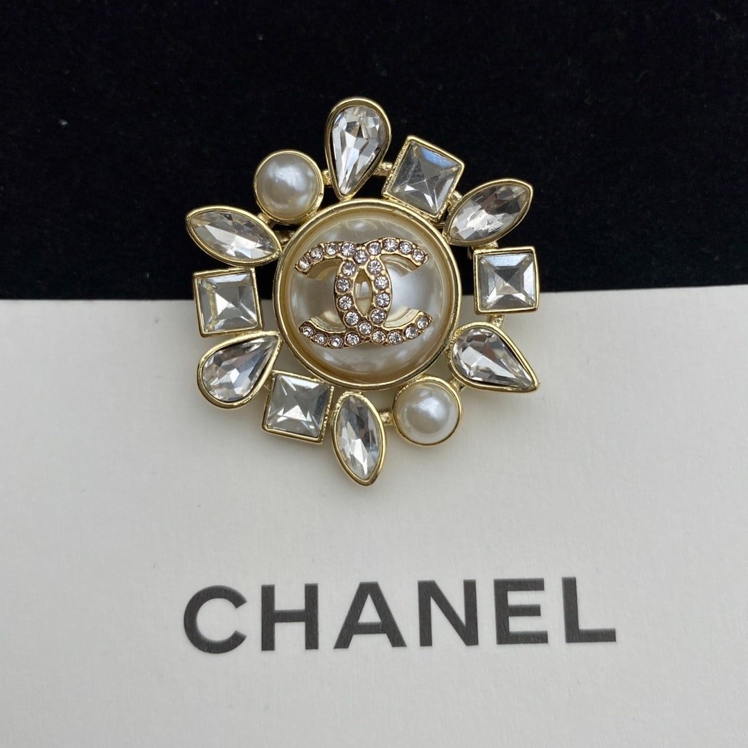 Ch**el Cc Crystal Pearl Brooch